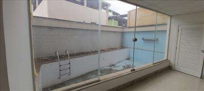  Piscina.