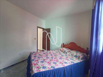 Primeiro quarto. 