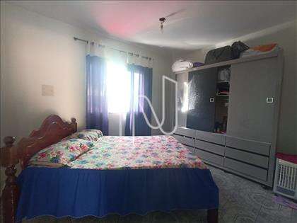 Primeiro quarto. 