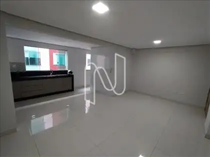 Cozinha com sala de jantar