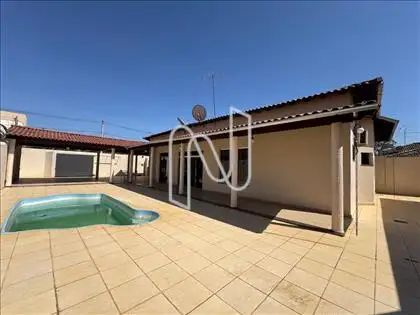 Piscina.
