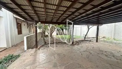 GARAGEM PARA 4 VEICULOS 