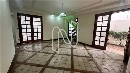 SALA DO PRIMEIRO PAVIMENTO 