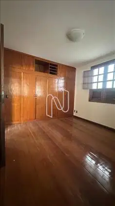 SUITE 