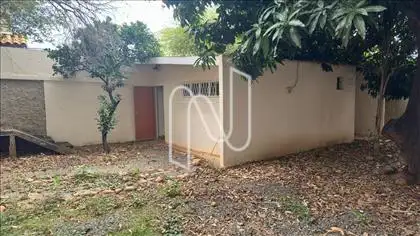 BARRACÃO NO LOTE AO LADO 