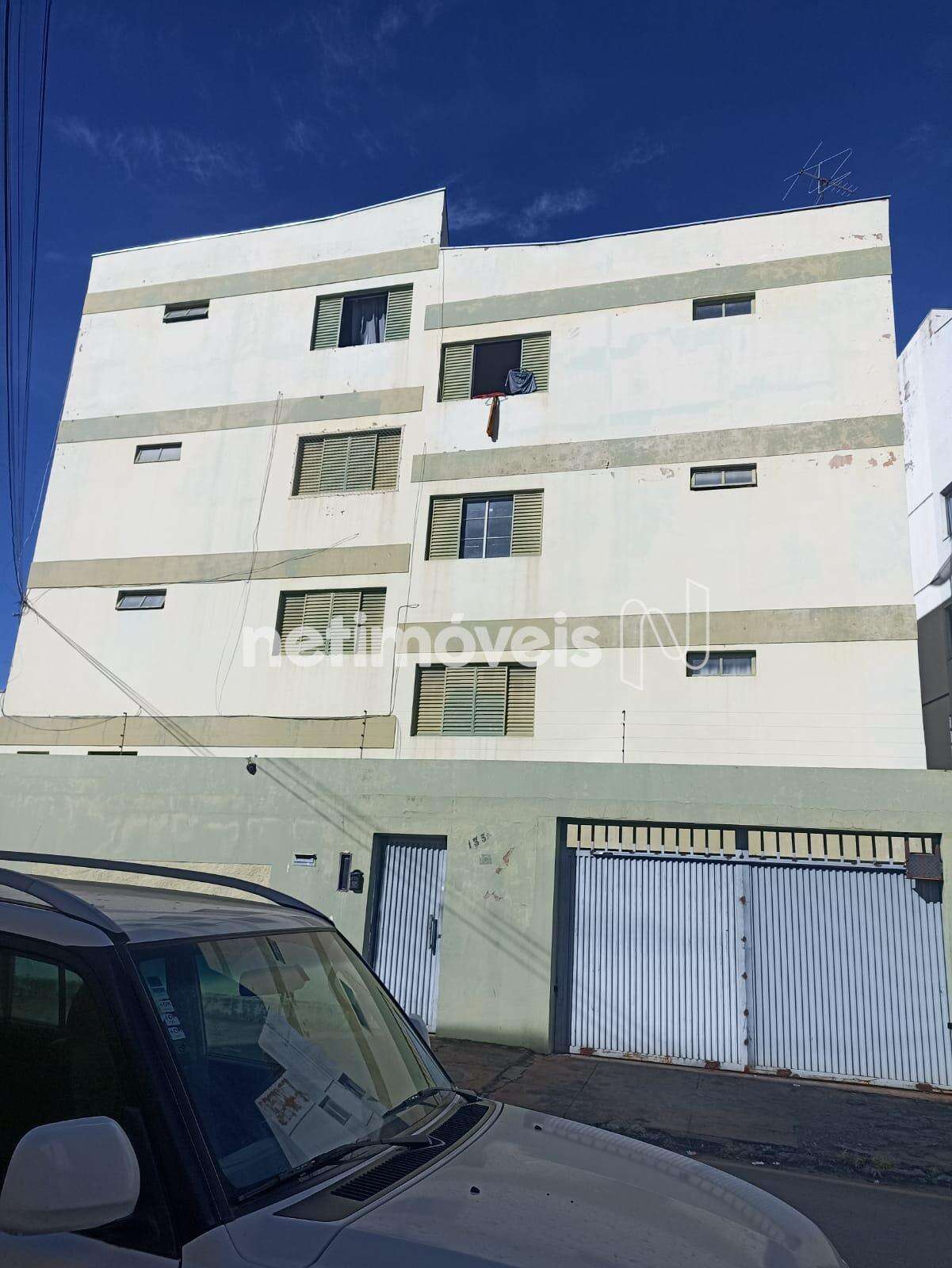  Faixada