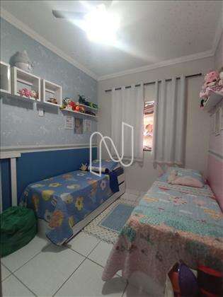 Primeiro quarto. 
