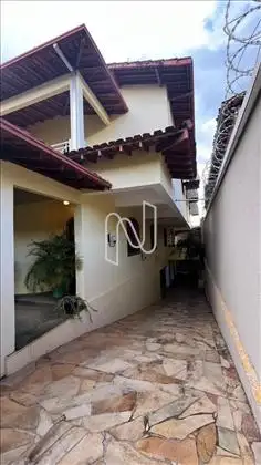 Acesso a garagem subsolo 