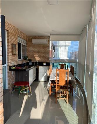 Espaço amplo, vista para o mar de Itaparica.