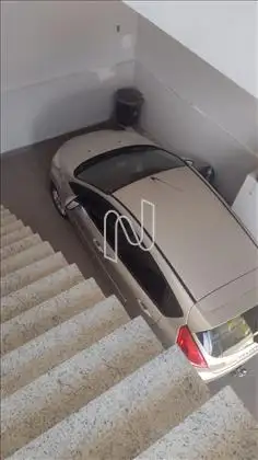  Garagem