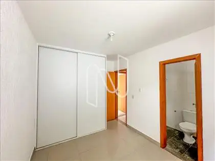  Quarto suíte - ângulo 2