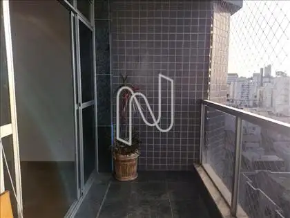 Varanda da sala do primeiro piso 