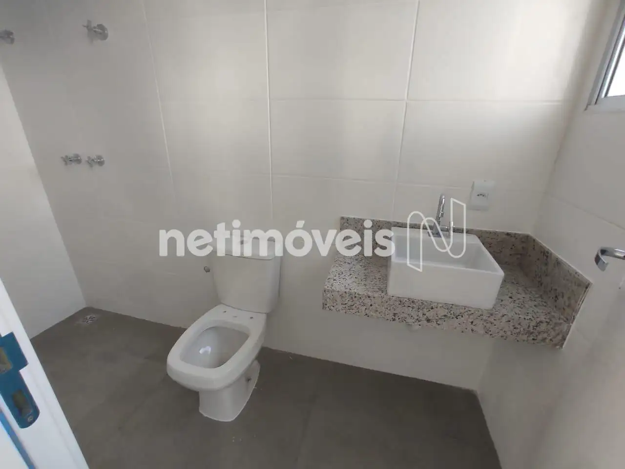 Cobertura para comprar com 130 m², 3 banheiros, 2 vagas em Esplanada, Belo Horizonte