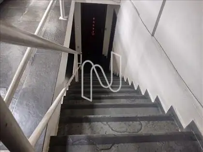 Escada prédio 