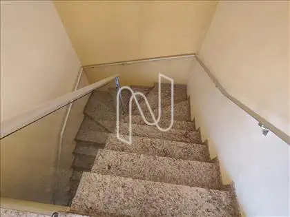 Escada acesso 2° piso