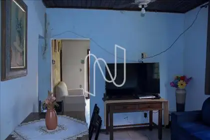  Sala de jantar e de TV