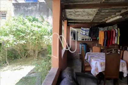  Área de serviço e quintal
