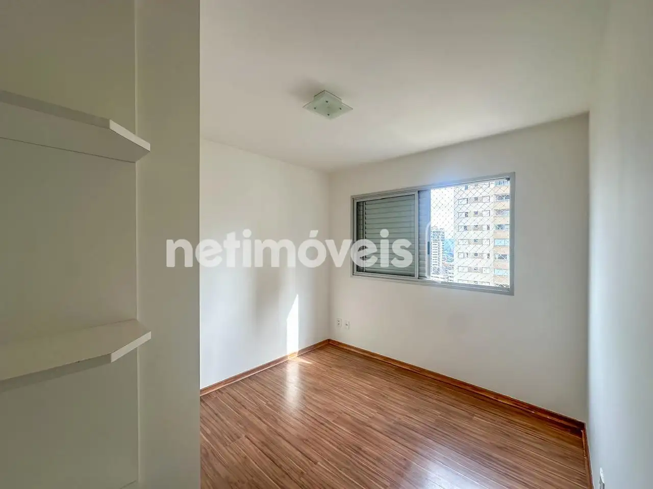 Quarto suíte - ângulo 2