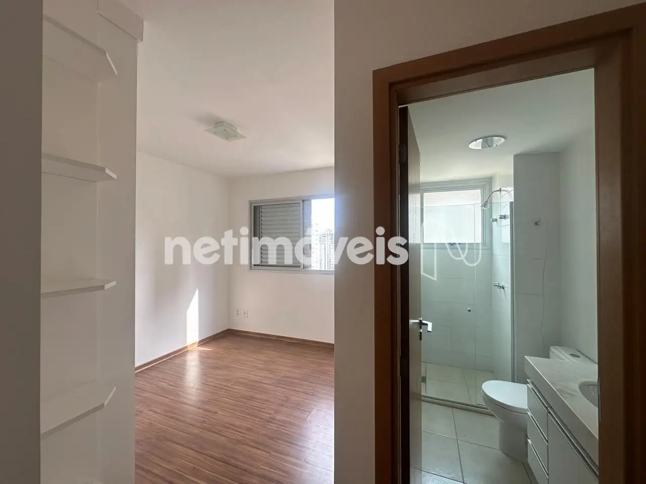 Quarto suíte - ângulo 1