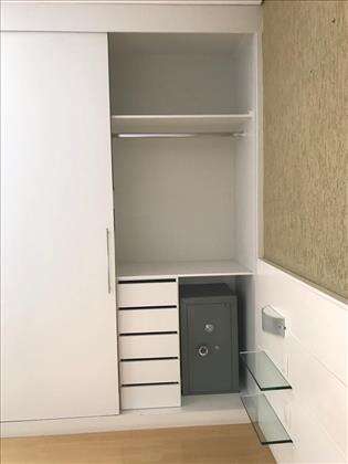 Armário quarto casal