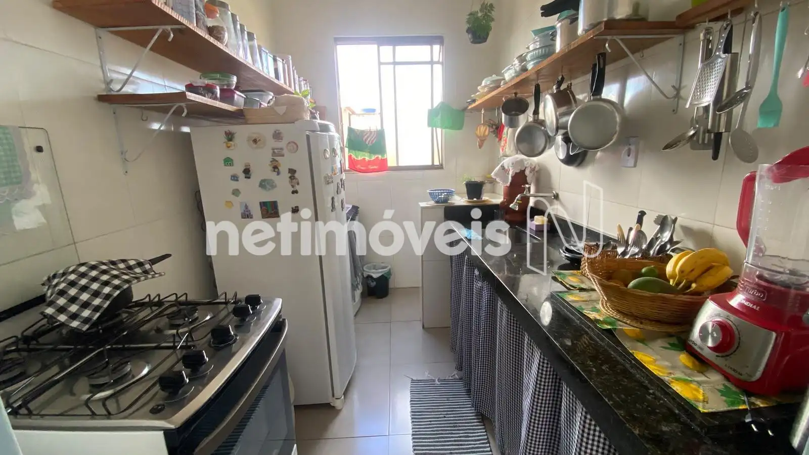 Cozinha e área de serviço