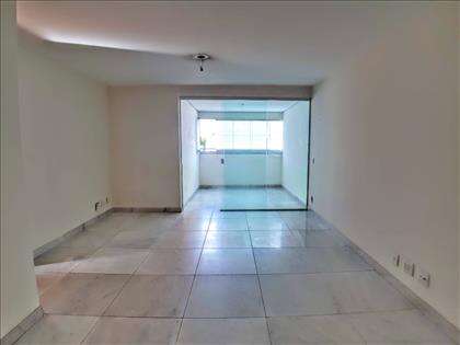 Entrada apto sala de frente para a varanda