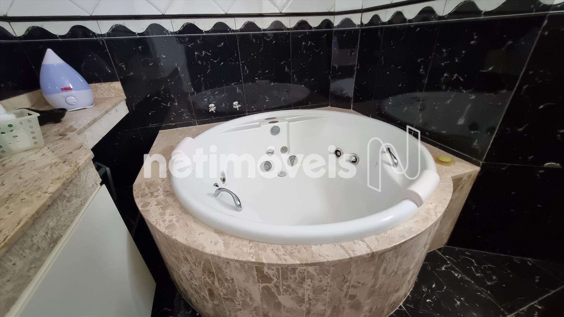 Banheira de hidromassagem
