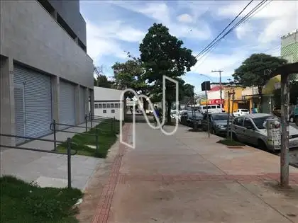 Passeio Frente Loja