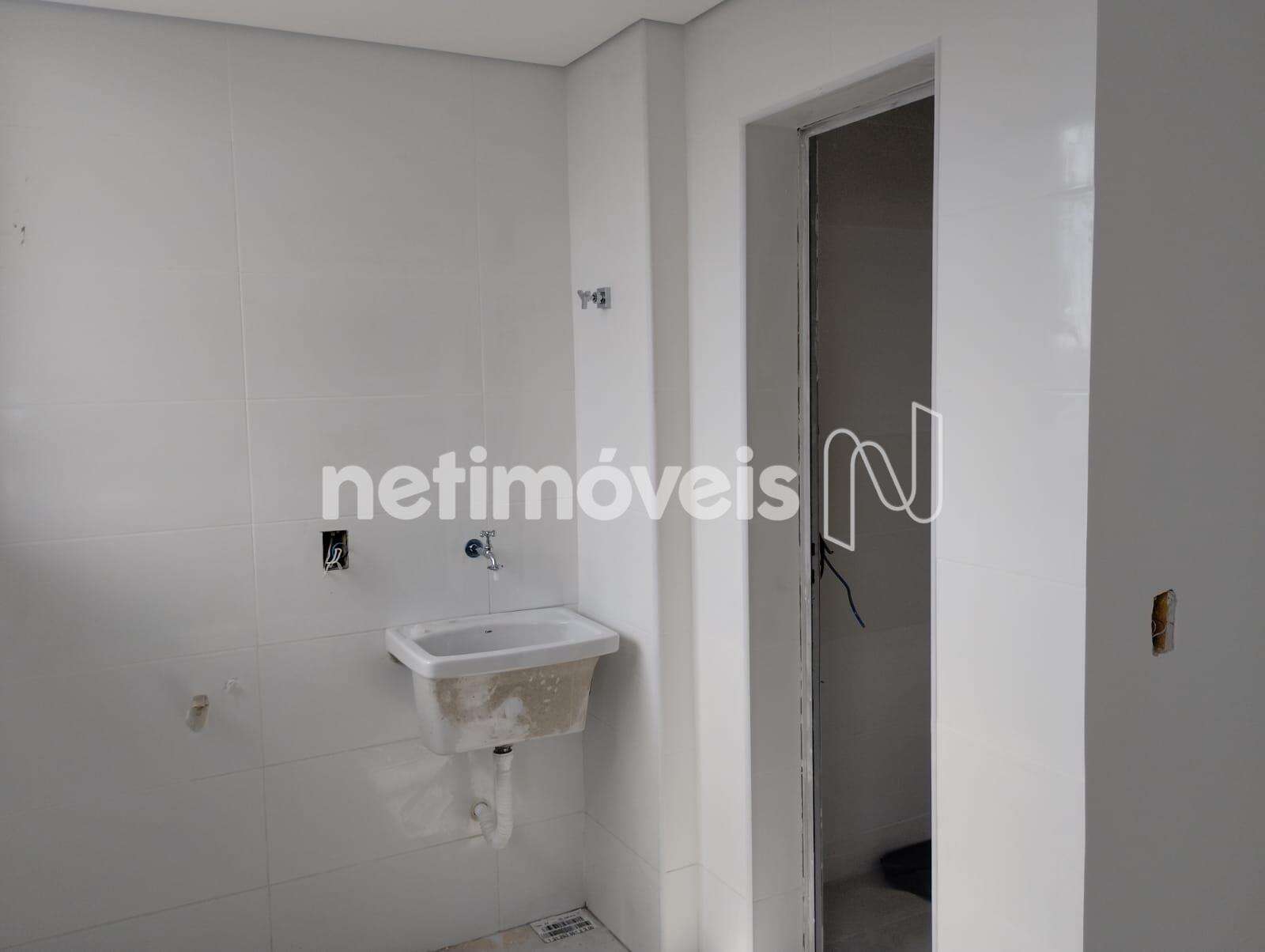 Área de serviço independente e dispensa