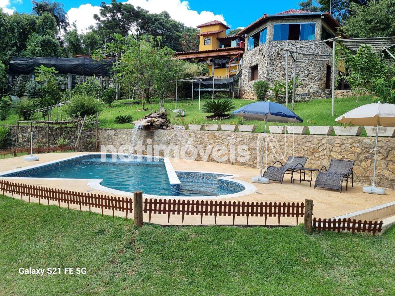 Área de Lazer completa com piscina aquecida