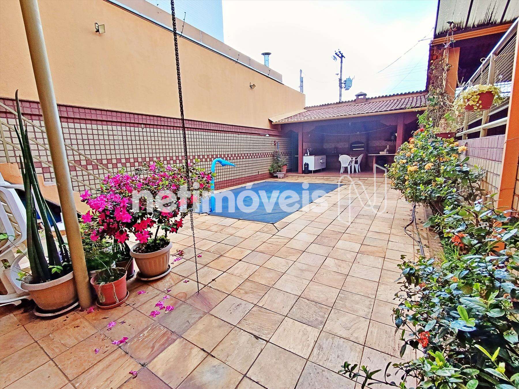 Área externa e quintal