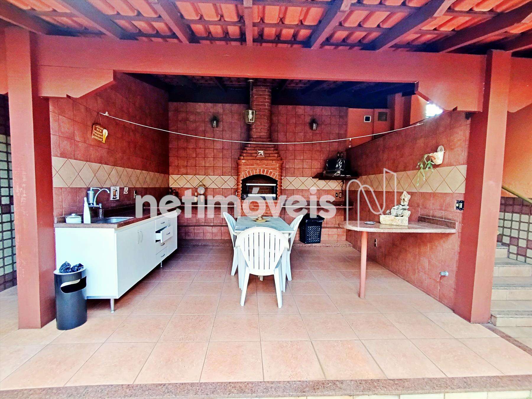 Espaço Gourmet coberto