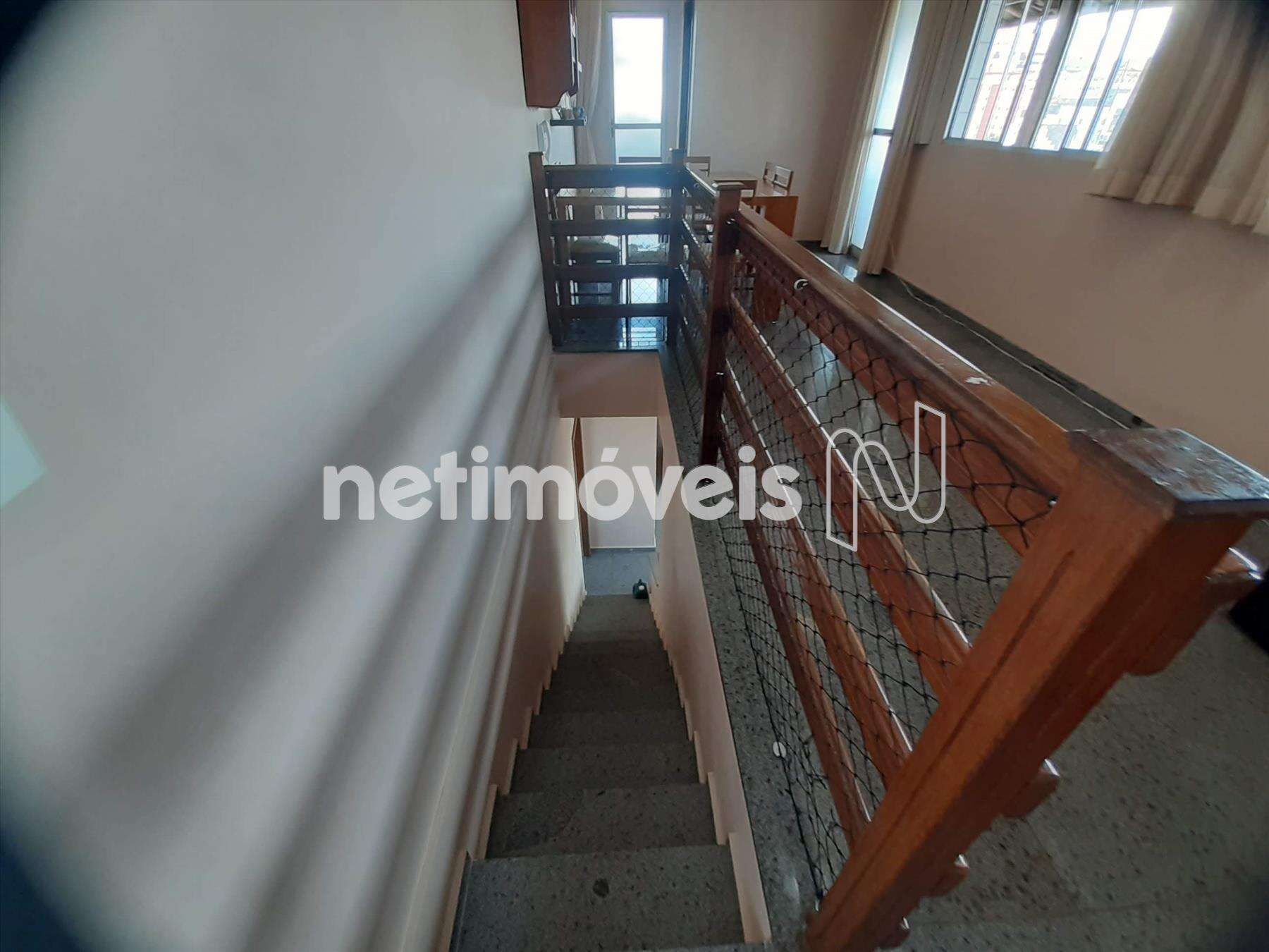 Escada alvenaria  acesso 2º pavimento