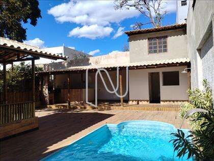 Vista piscina e área gourmet