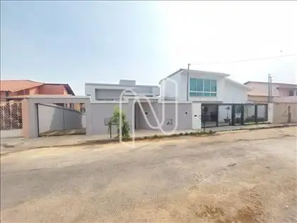 Frente da casa 