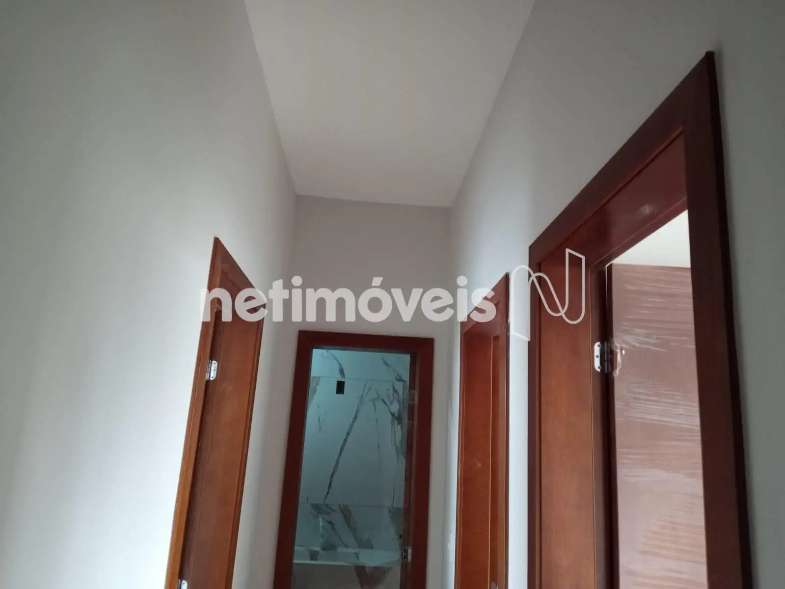 Entrada Quartos e Banho Social