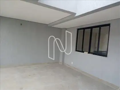 Parede Lado Esquerdo Casa 