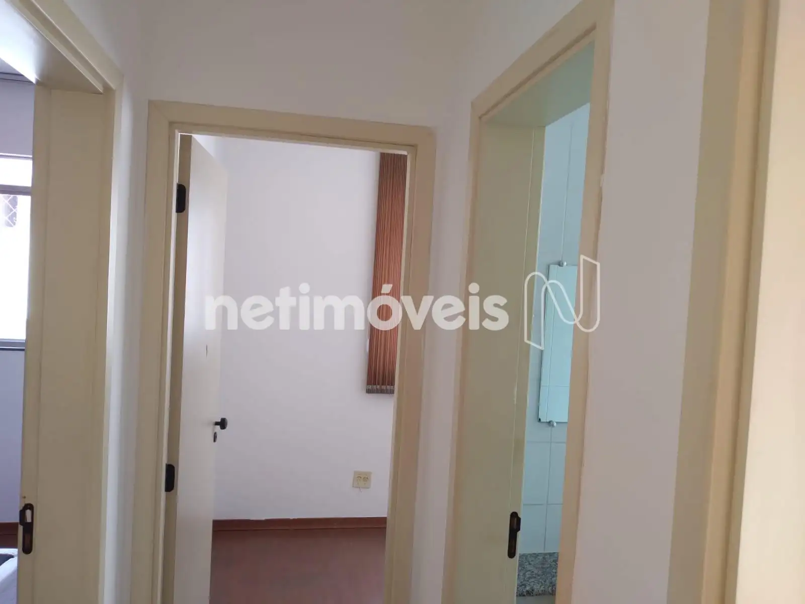 Entrada banho e quartos