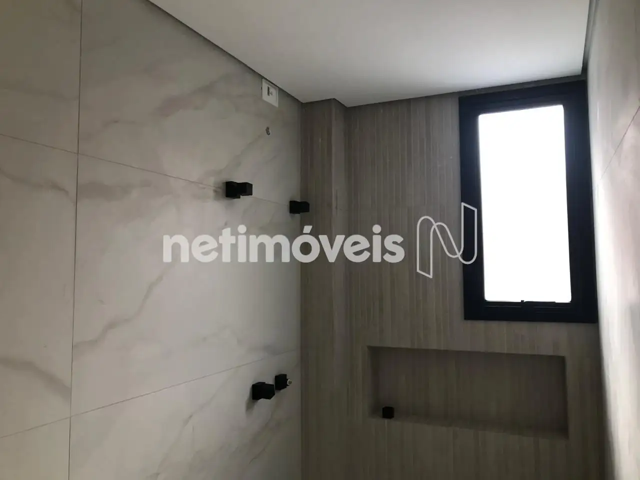 Parede e Teto Banho Suíte 