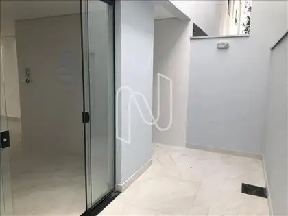 Área Livre Fundos  