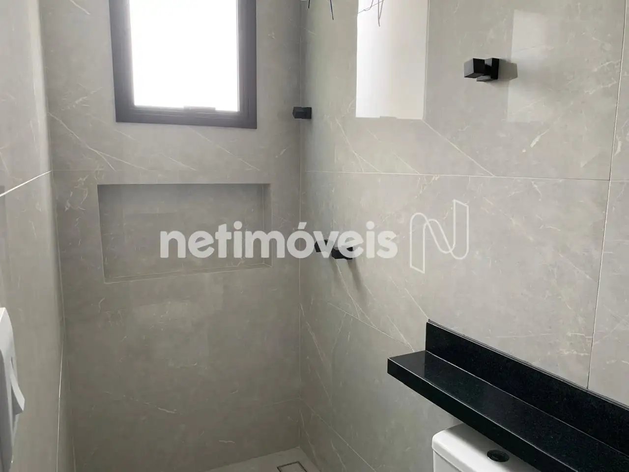 Parede e Nicho Suíte 