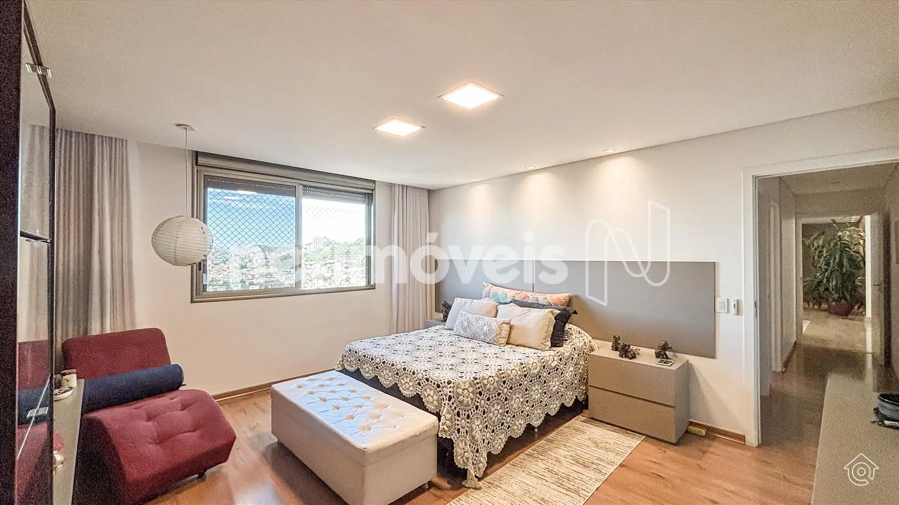 Suíte máster com closet 