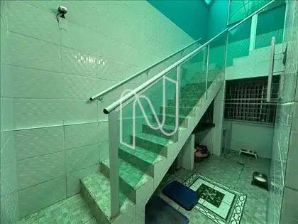 Escada para segundo pavimento