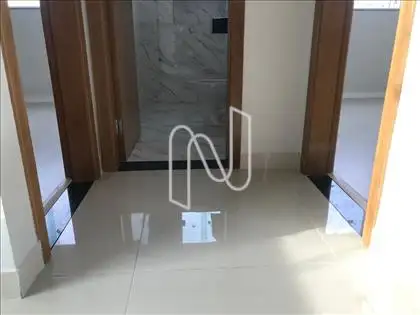 Entrada Quartos e Banho Social 