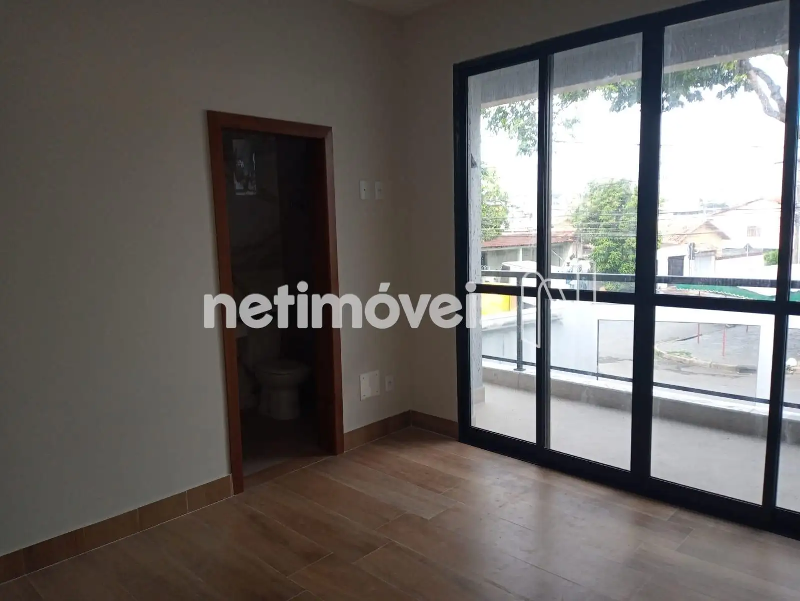 Porta Vidro Quarto 03