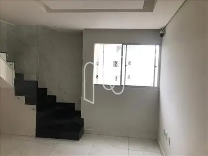 Teto e Escada Sala 