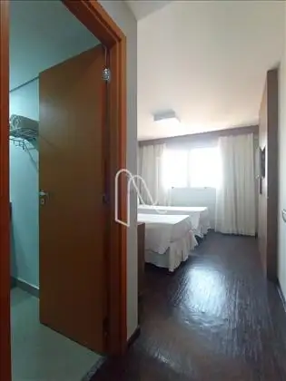 Corredor e banho
