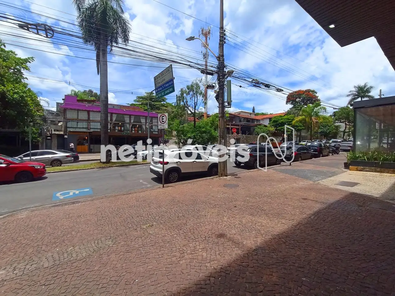 Vista da frente do Shopping