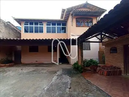  Fachada