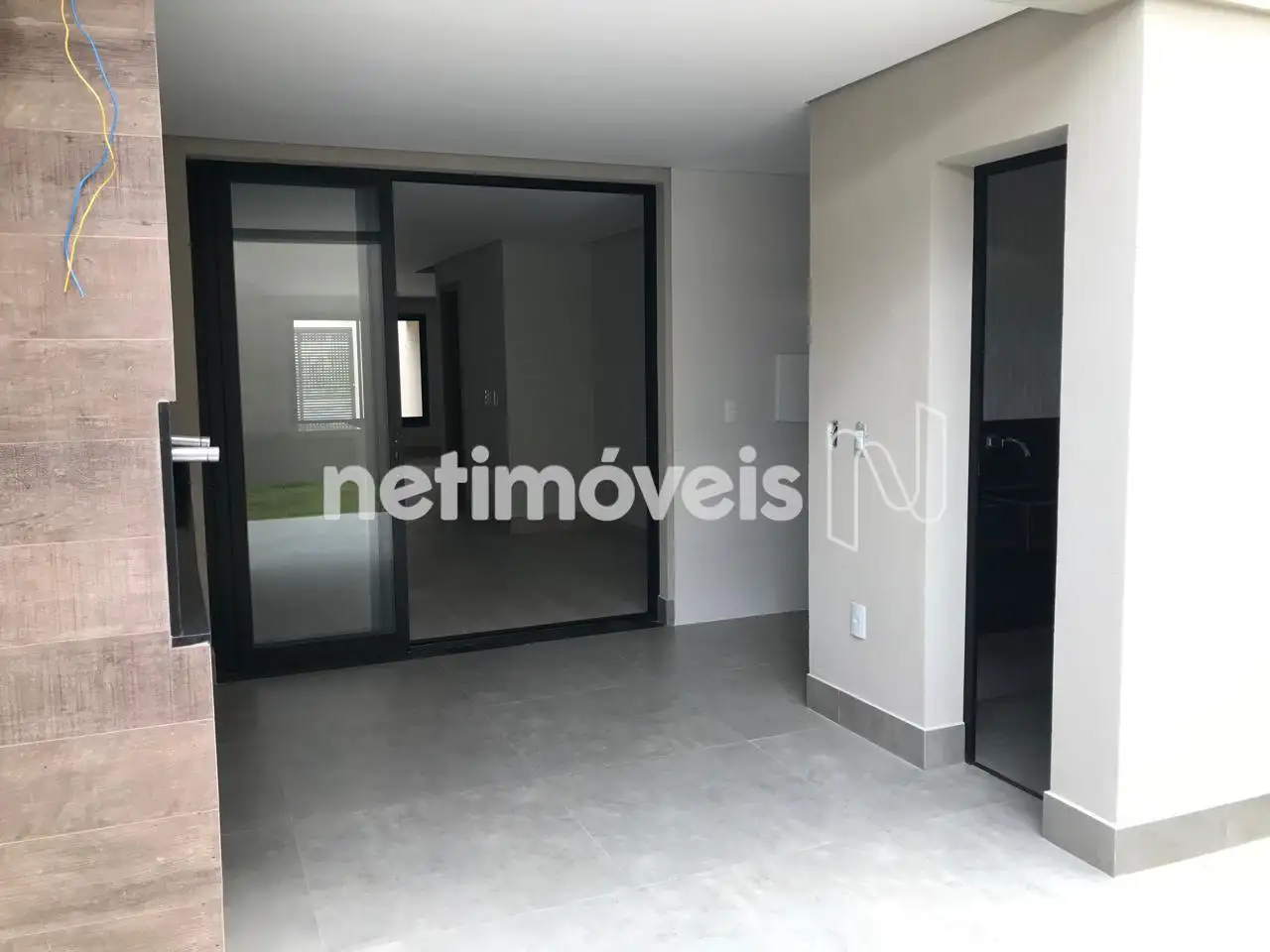 Porta de Vidro Parte Externa 